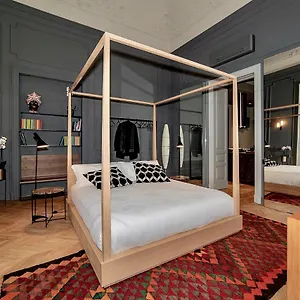 Luxury In The Center Of Apartment Catania