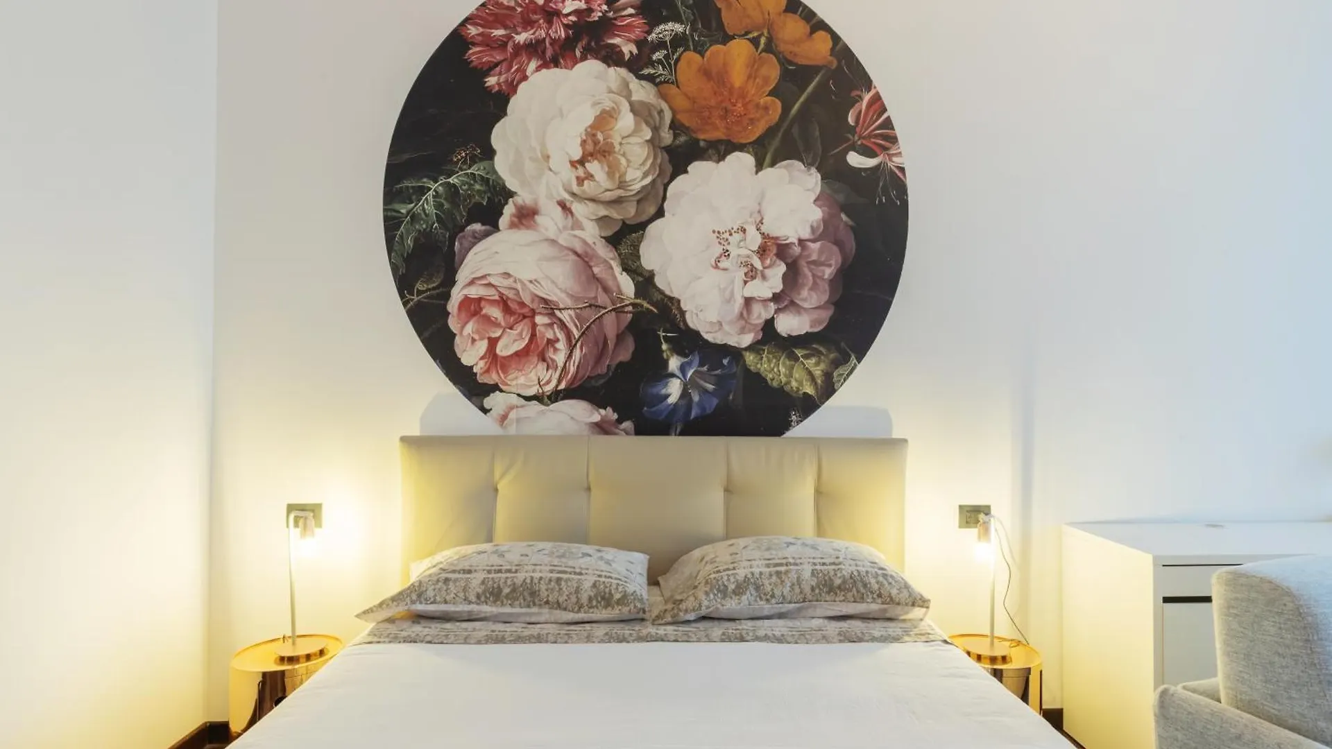 Duomo View - 2 Min From Duomo Amazing Location Apartment Milan Italy